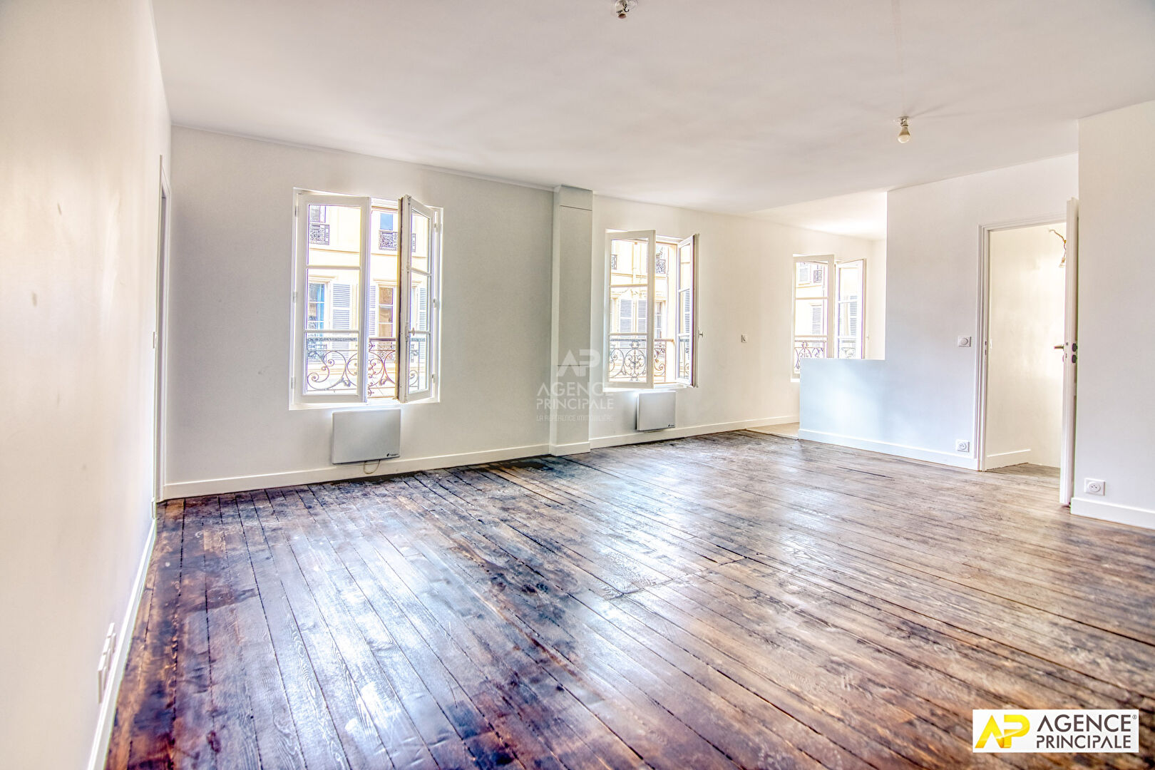 Versailles Notre-Dame Appartement 5 pièces 120 m²  1er et denier étage