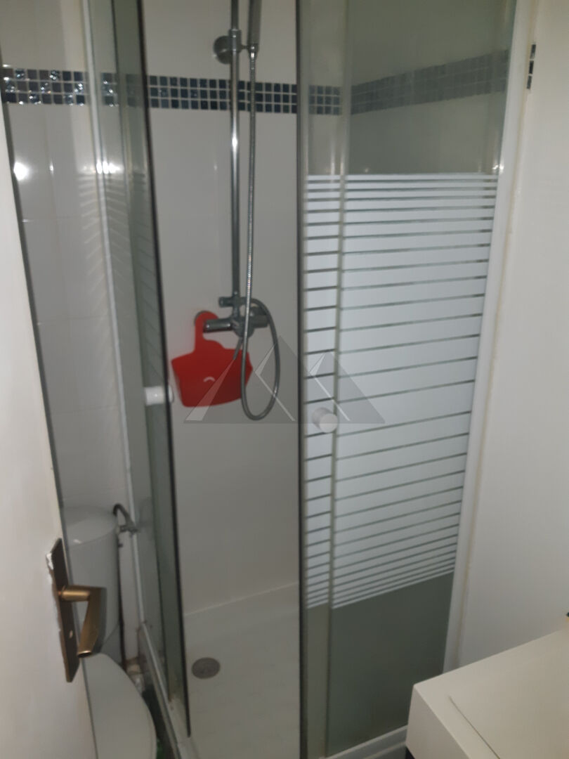 Photo BREST OCTROI STUDIO MEUBLE 18 m² image 3/4