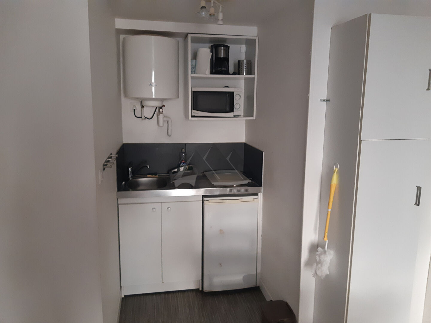 Photo BREST OCTROI STUDIO MEUBLE 18 m² image 4/4