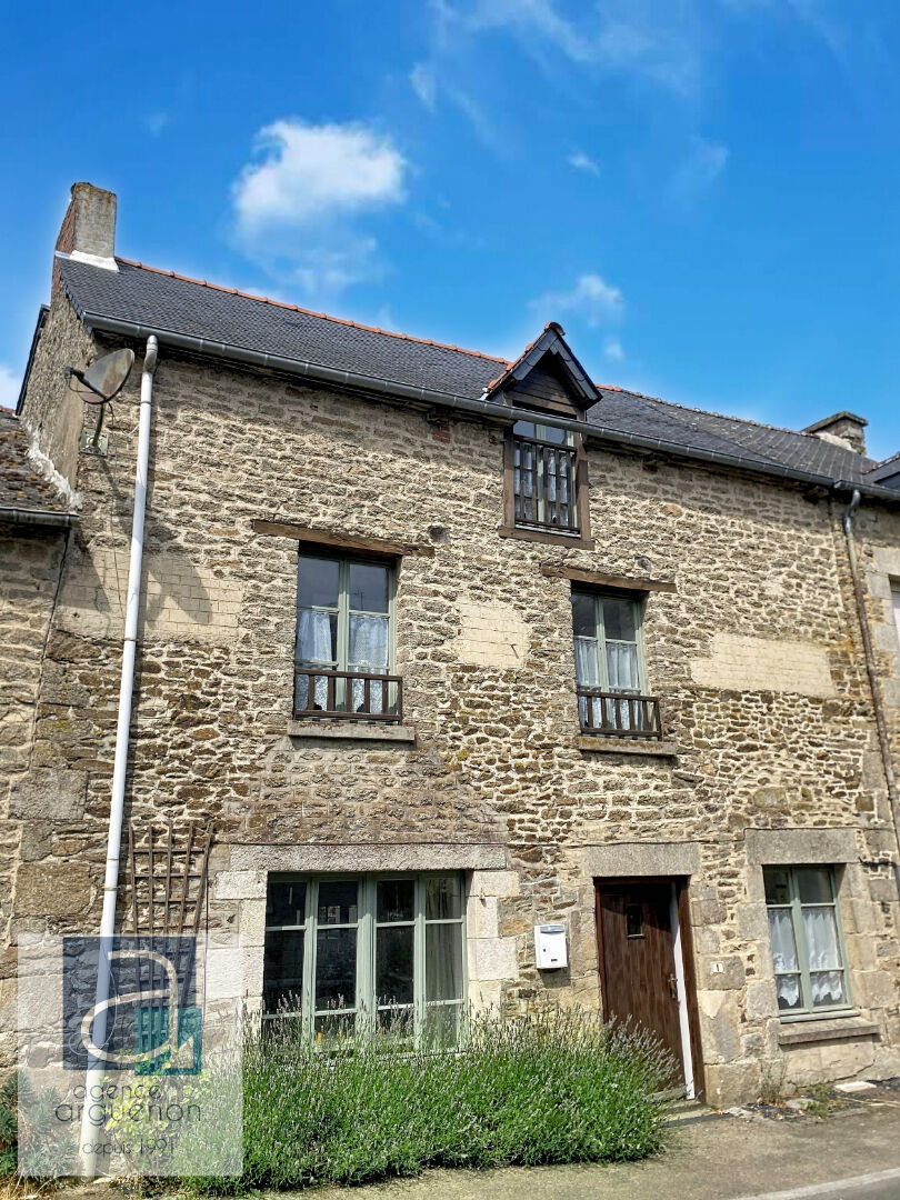 EXCLUSIVITÉ : YVIGNAC-LA-TOUR - Charmante maison en pierre de 4 chambres au coeur d'un village prisé et animé.