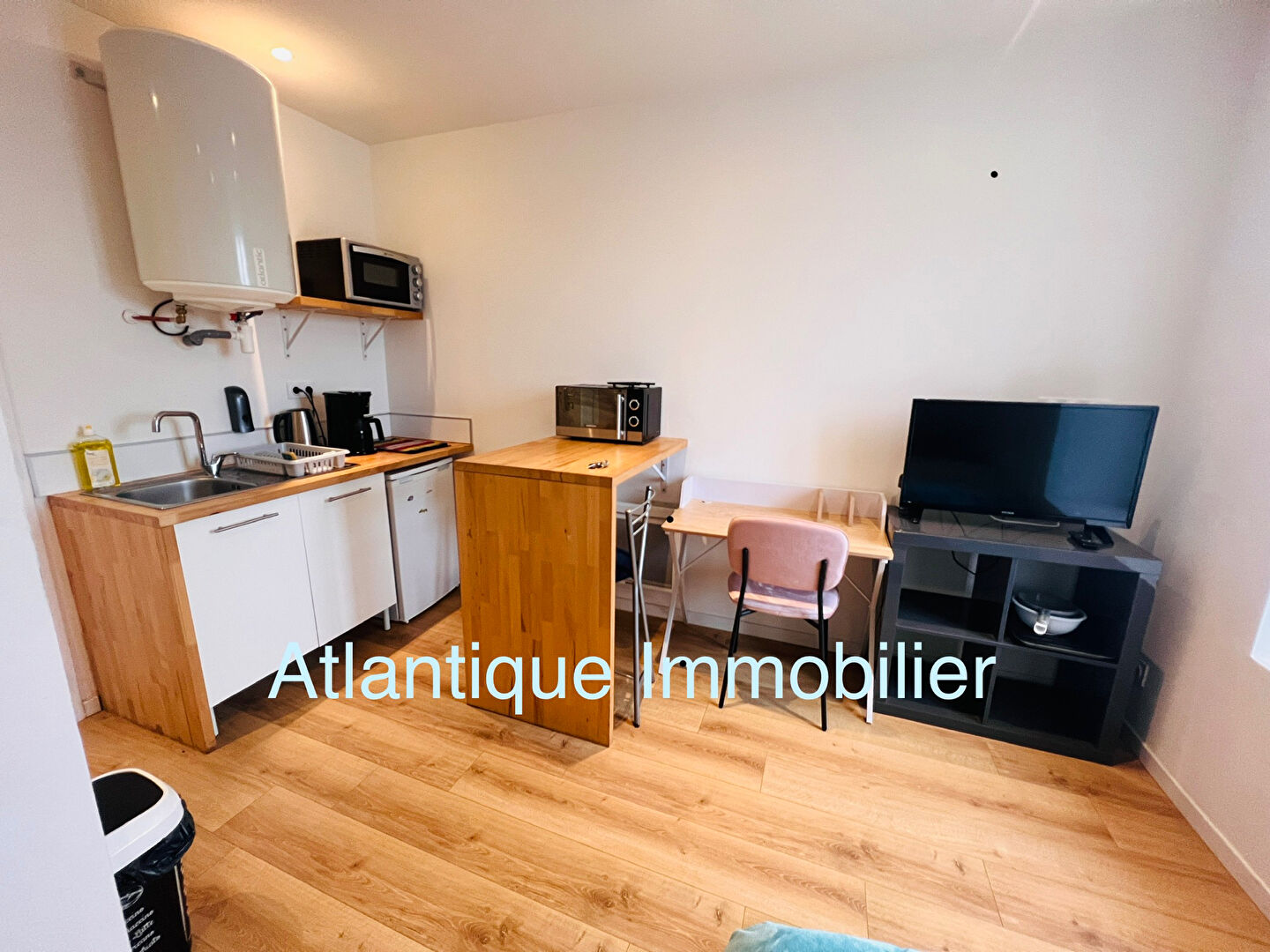 Photo studio meuble centre image 2/5