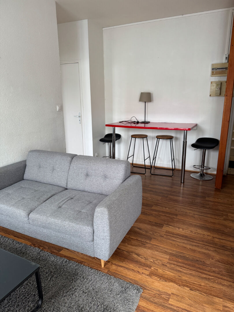 Photo CENTRE VILLE T2 MEUBLE image 3/6