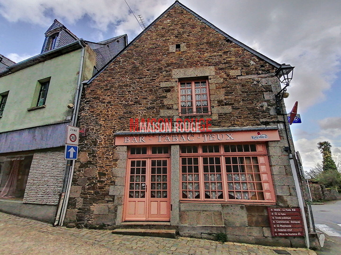 Photo BAZOUGES-LA-PEROUSE - MAISON EN PIERRE CENTRE BOURG image 4/6