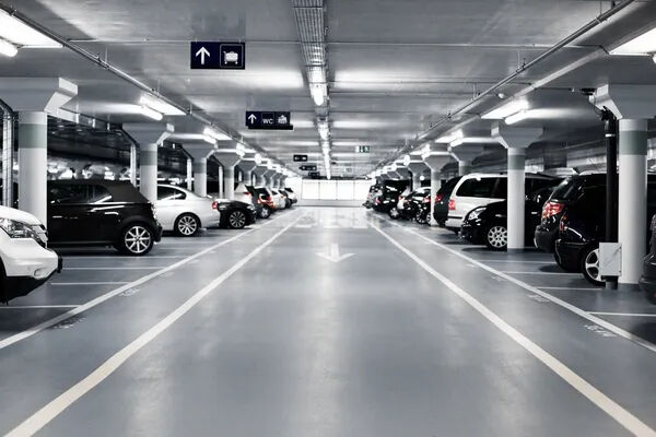 A VENDRE - PARKINGS - SAINT MALO
