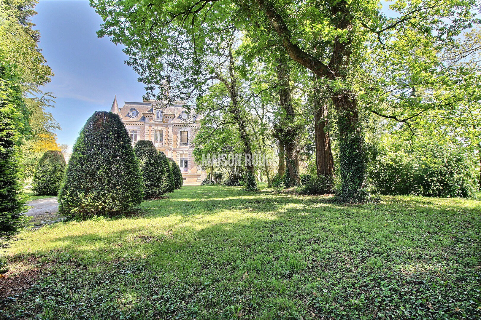 Photo Château 19 e siècle  21 pièces 8400 m² de parc image 5/6