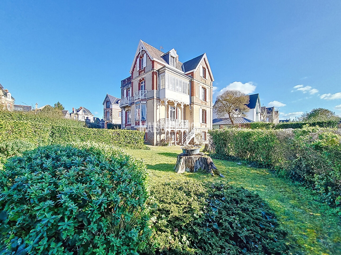 Agence immobilière de Agence Maison Rouge - Saint-Lunaire