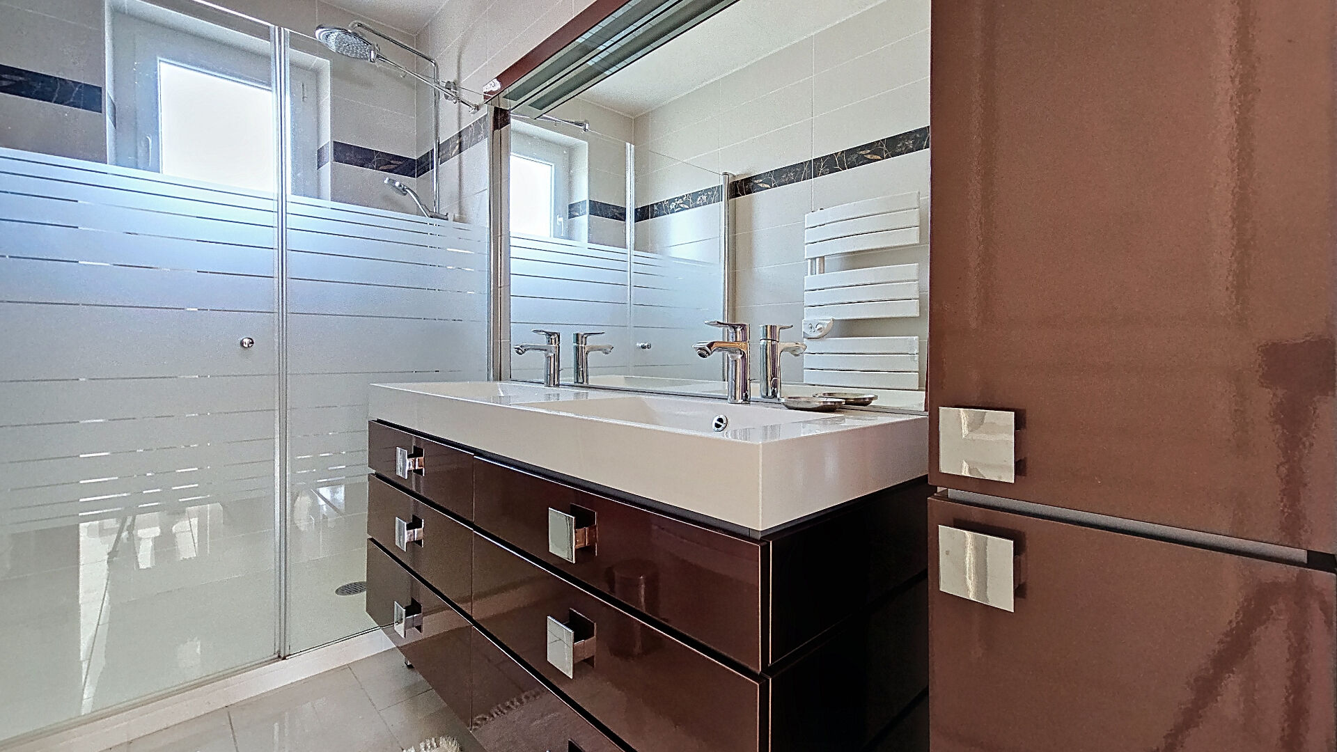 Photo Grande Maison en Granit au Coeur de Matignon image 5/6