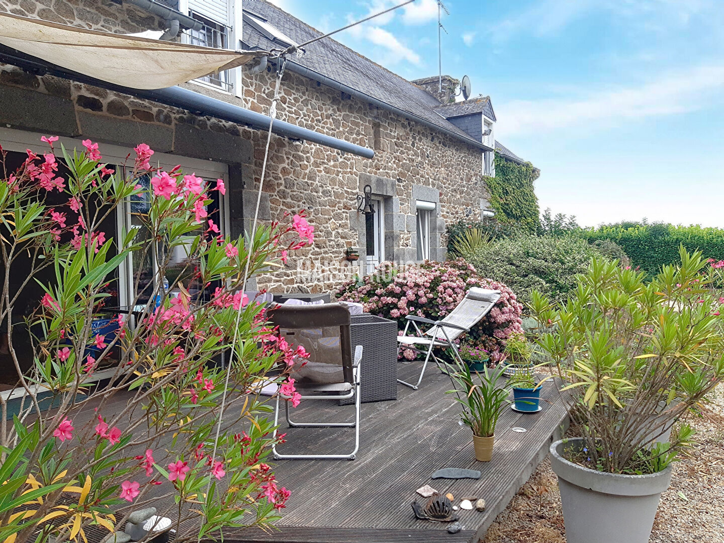 Photo Exclusivité MAISON ROUGE image 2/6