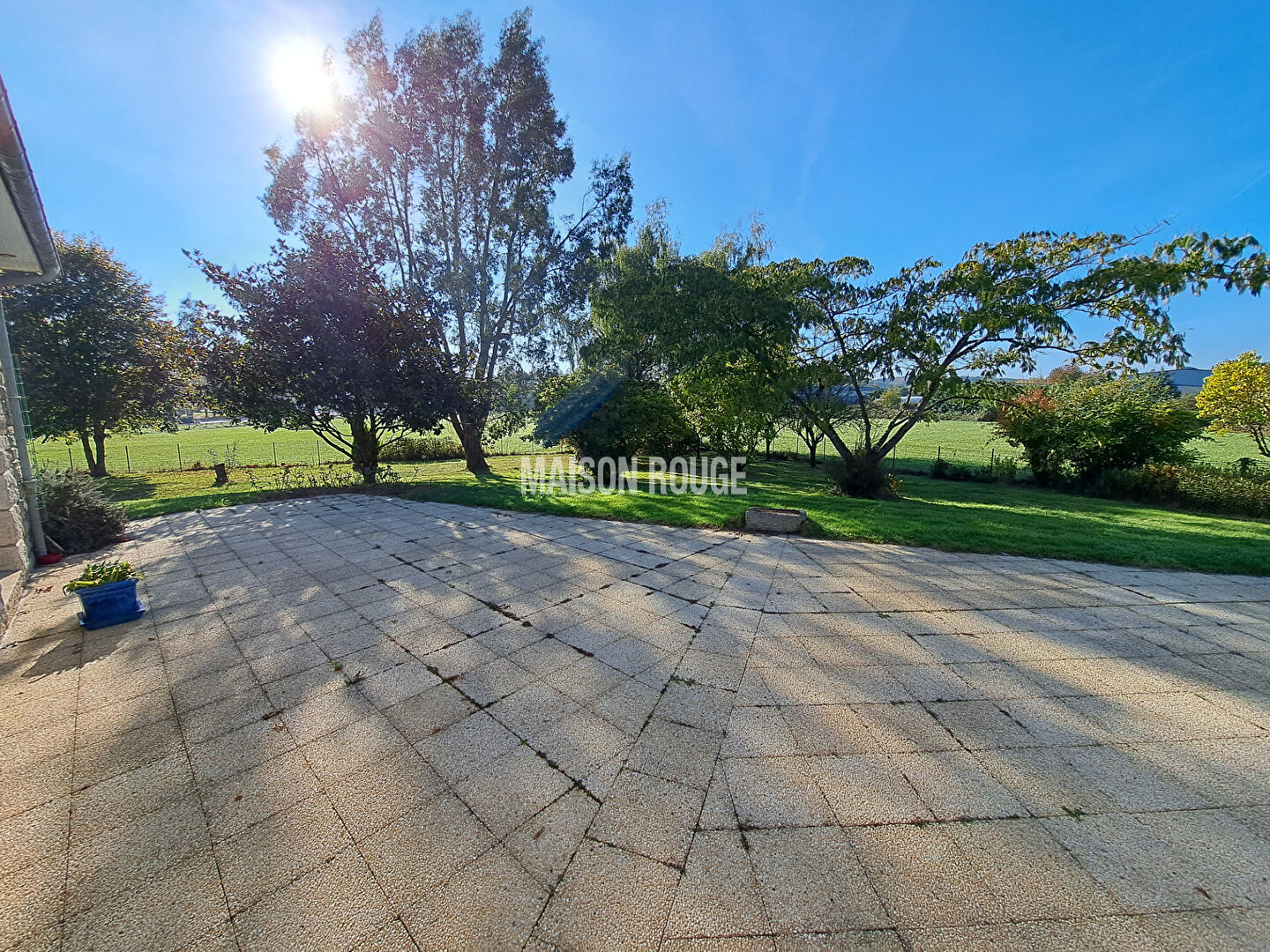 Photo Centre ville de Broons  maison de type 8 image 2/5