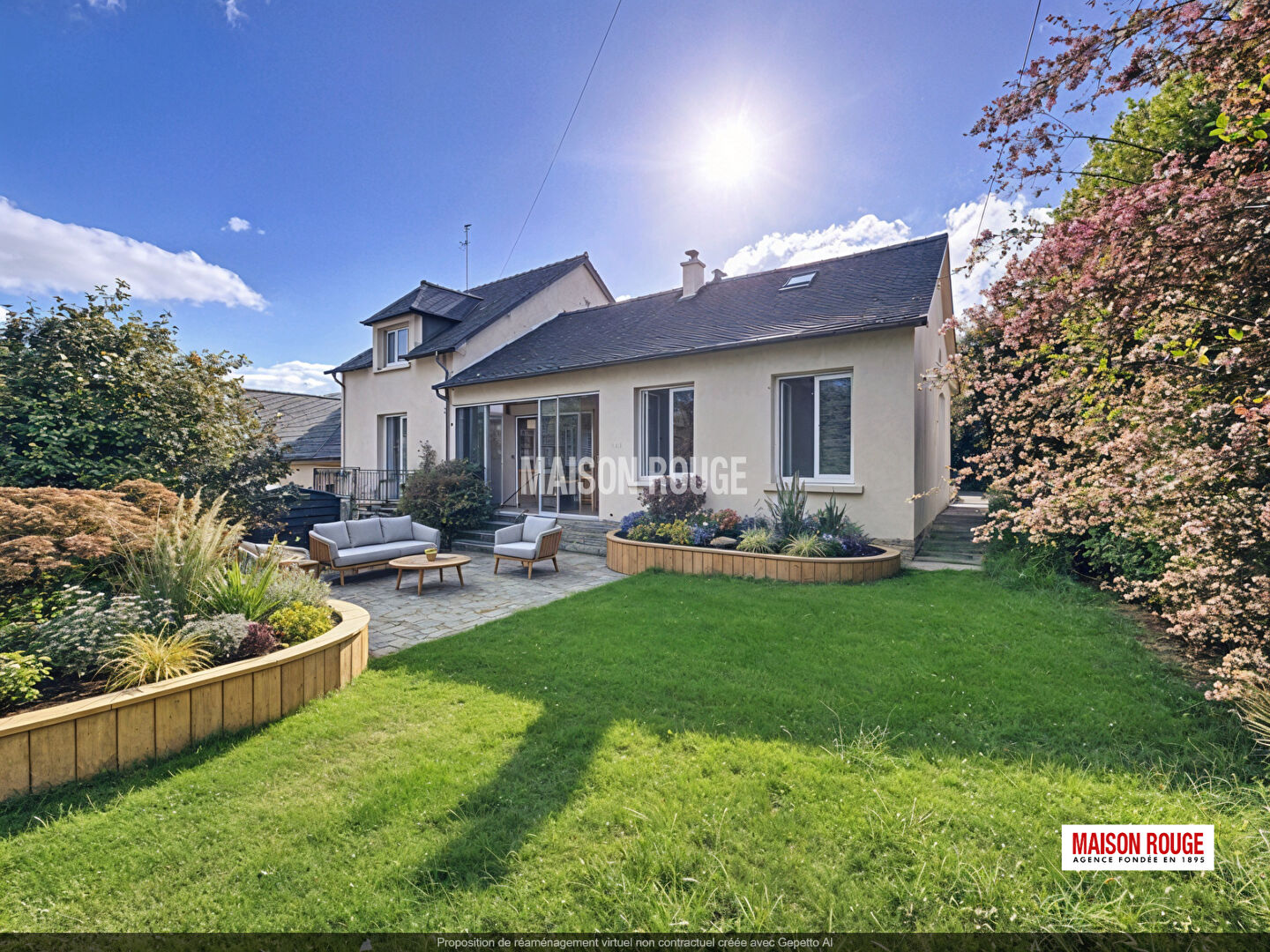 Paimpol centre ville -  Le port, les commerces !           Maison Familiale 7 pièces - 135m²   Jardin & Garage sur 556 m²