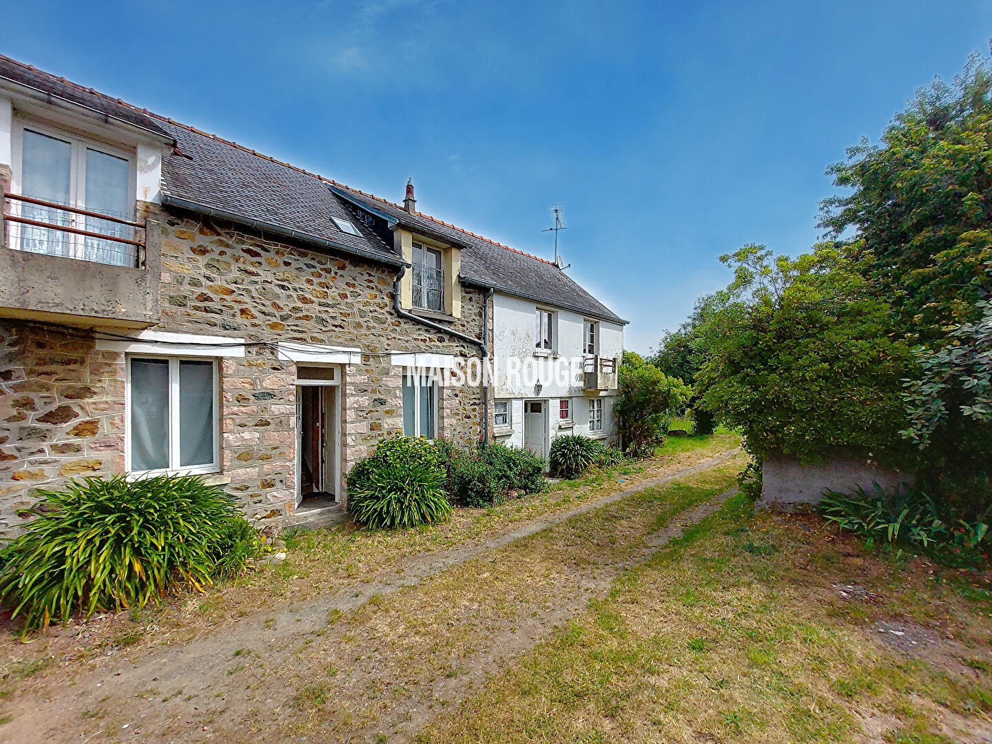 Appartement DUPLEX 2 pièces 27.5 m2 à rénover