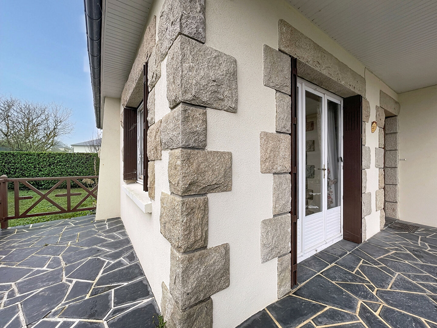 Photo MINIAC-MORVAN - Centre bourg, proche des commodités image 2/6