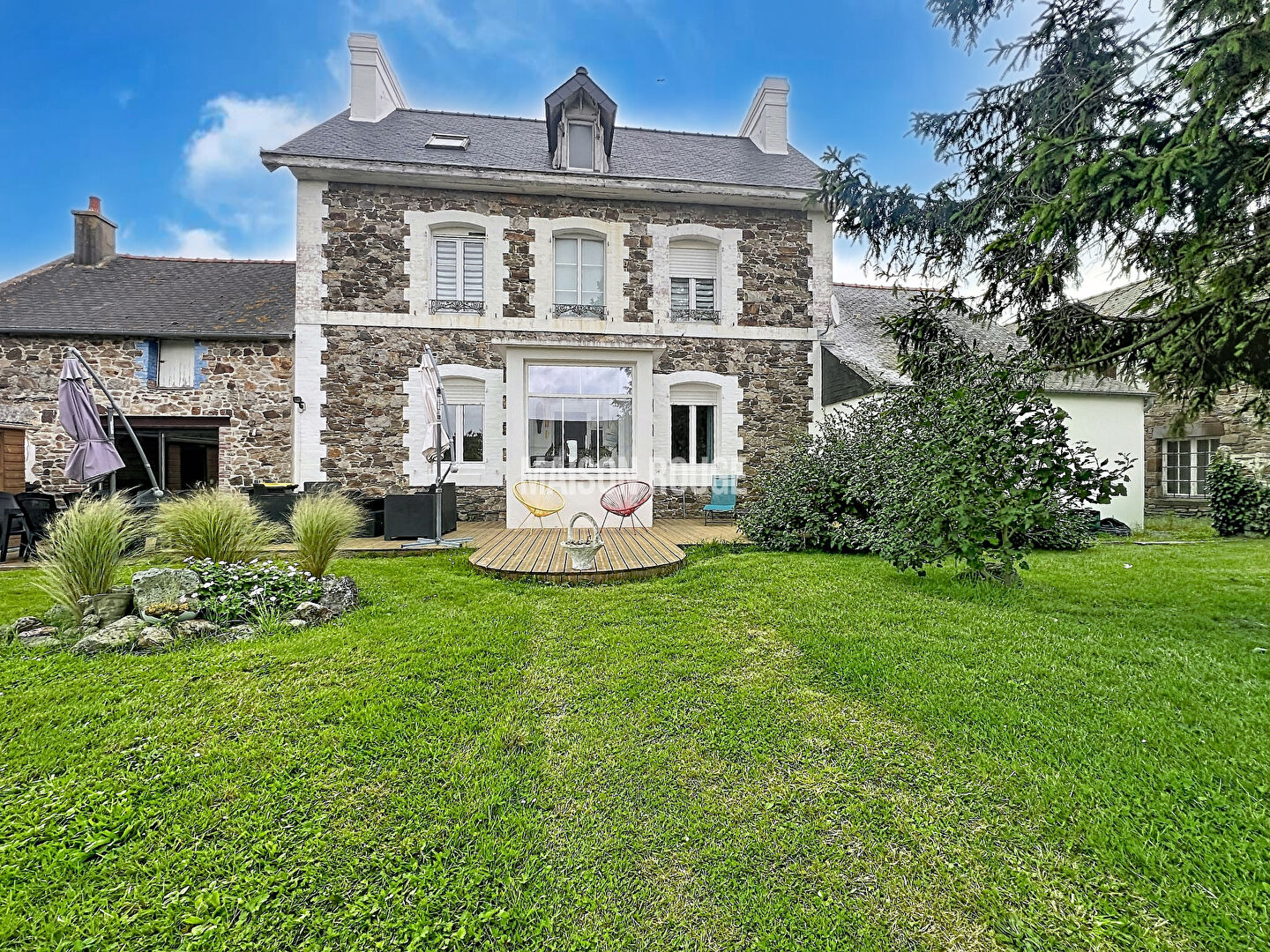 Agence immobilière de MAISON ROUGE - MAISON ROUGE - Le Vivier Sur Mer