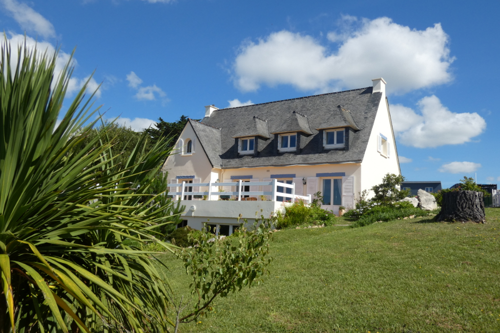 MAISON A VENDRE EXCEPTIONNELLE VUE MER 200 M 2 HABITABLES 6 CHAMBRES BUREAU A 2 PAS DES PLAGES MAISON A VENDRE EXCEPTIONNELLE VUE MER 200 M 2 HABITABLES 6 CHAMBRES BUREAU A 2 PAS DES PLAGES