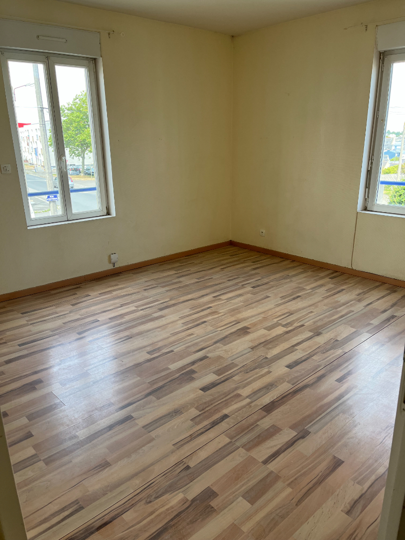 Photo APPARTEMENT TYPE 3 LE GUELMEUR/FORESTOU 67 M2 image 1/6