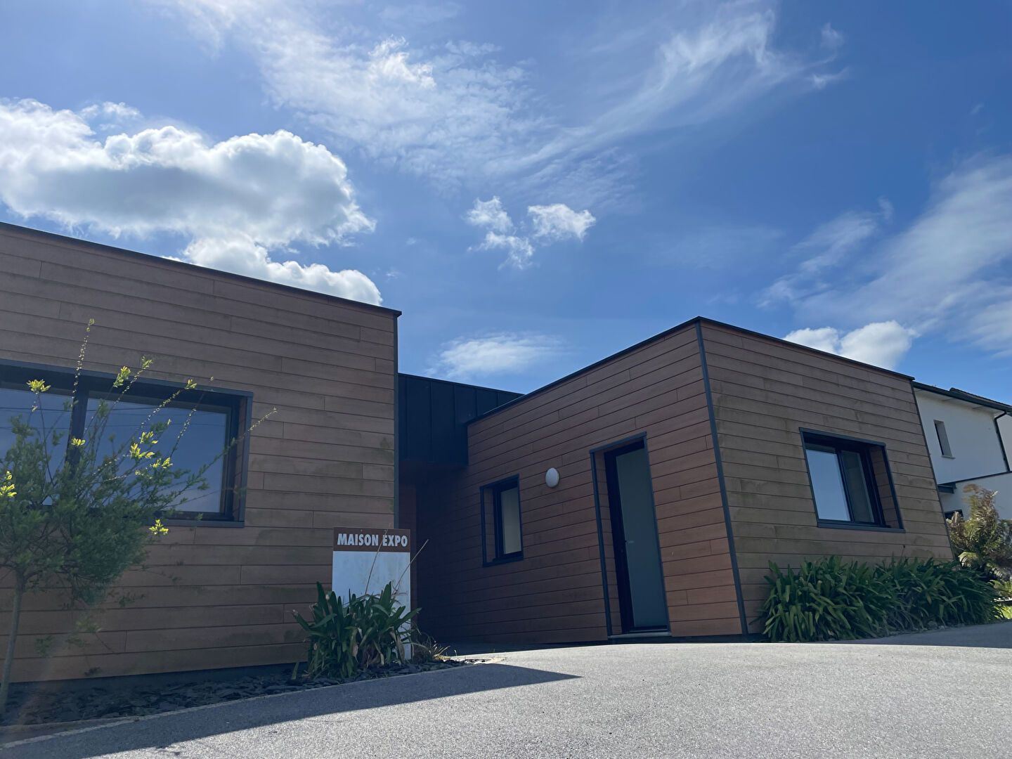 A LOUER MAISON BOIS CONTEMPORAINE 3 CHAMBRES - PLABENNEC - 109 M2