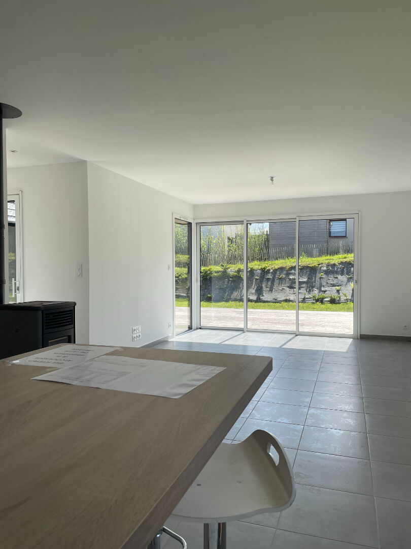 Photo A LOUER MAISON BOIS CONTEMPORAINE 3 CHAMBRES - PLABENNEC - 109 M2 image 5/6