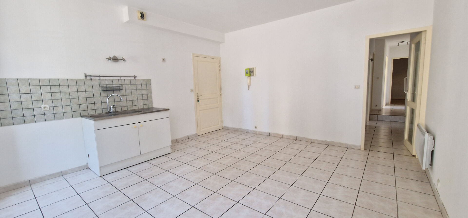 Photo Appartement PLOUDALMEZEAU CENTRE-VILLE 52.66m² image 2/6
