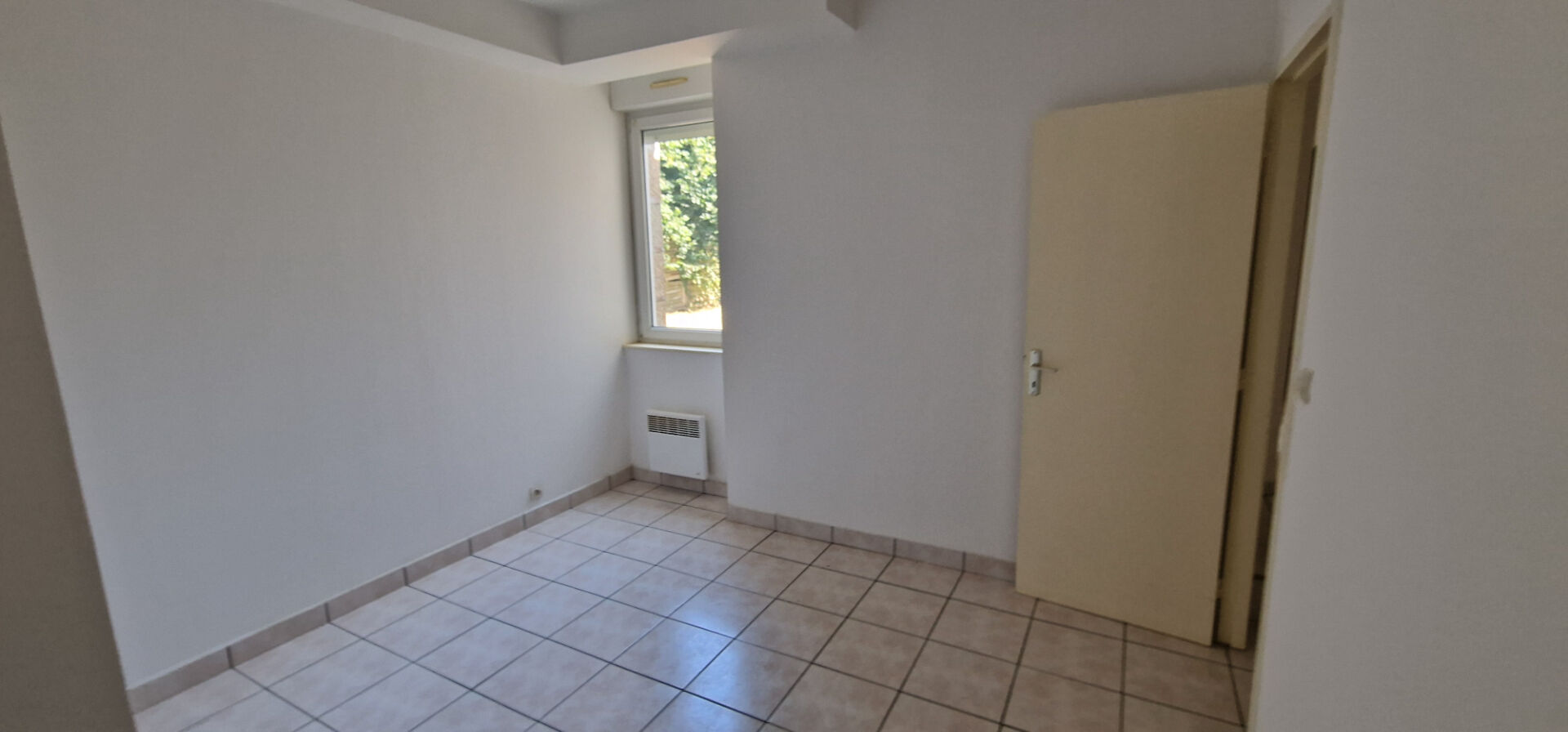 Photo Appartement PLOUDALMEZEAU CENTRE-VILLE 52.66m² image 4/6