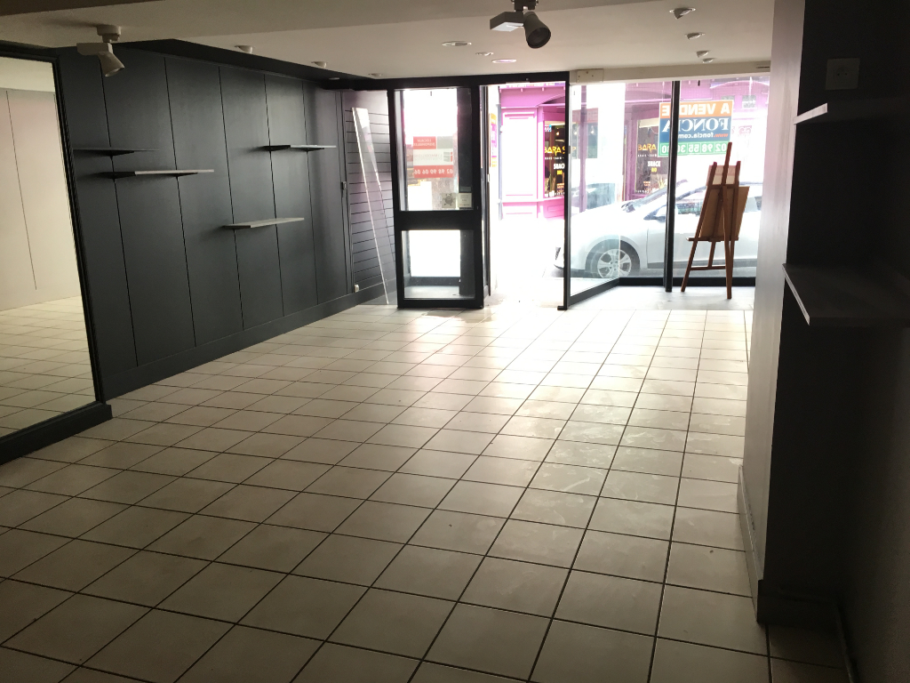 Photo À VENDRE Local commercial de 71 m² au centre ville 29000 Quimper image 2/6