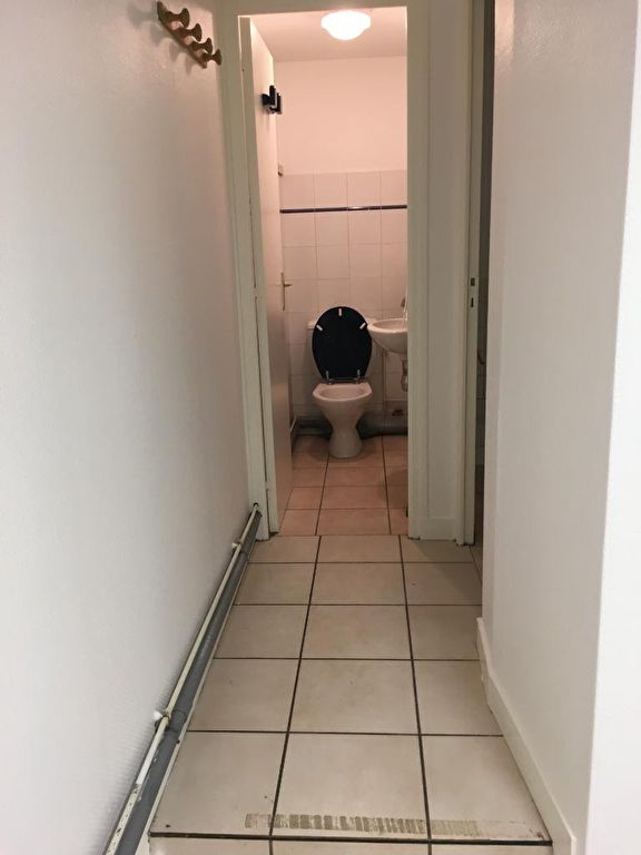 Photo À VENDRE Local commercial de 71 m² au centre ville 29000 Quimper image 5/6