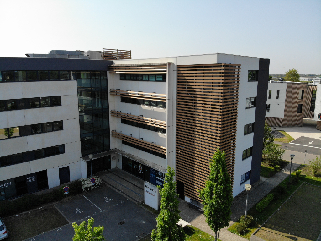 A vendre ensemble de bureaux 178m² Aéroport de Brest
