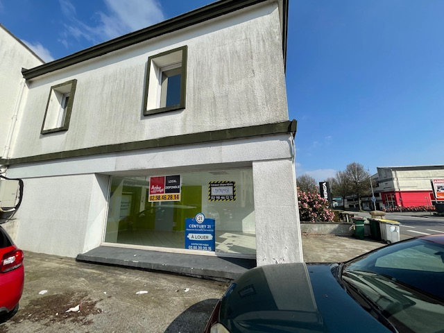 Photo Local d'activité Brest AXE PASSANT AVEC PARKING - 280 M2 image 2/6