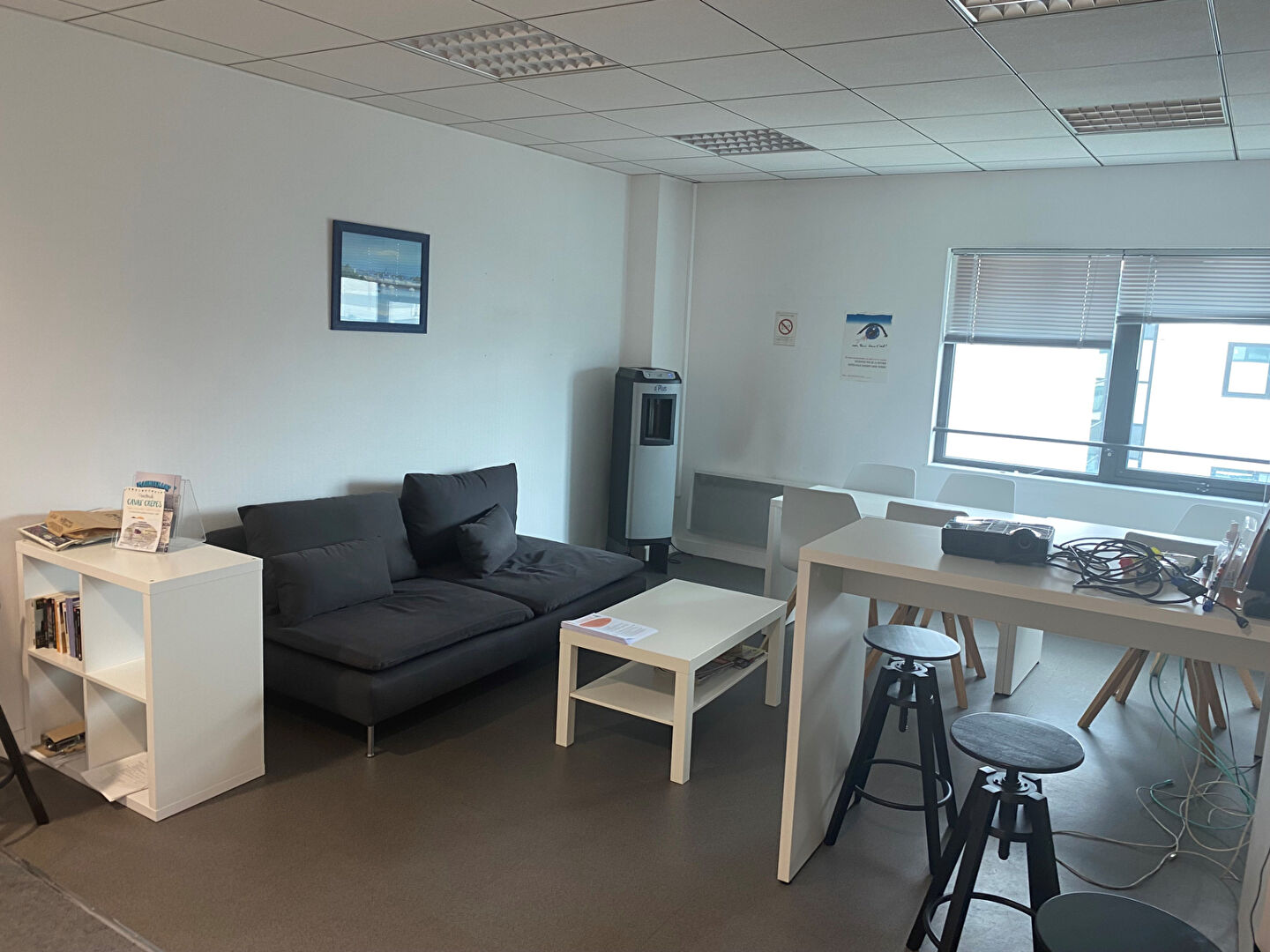 A louer port un plateau de Bureaux  de 368 m²