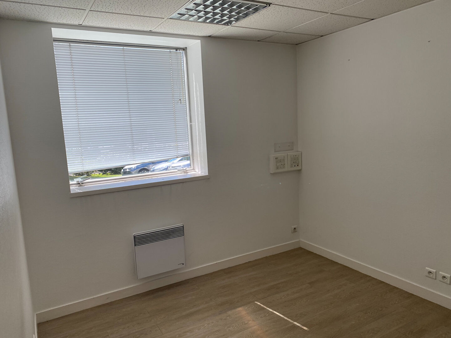 Photo À louer un plateau de bureau de 150 m²  en RDC Créach Gwen 29 000 Quimper image 5/6