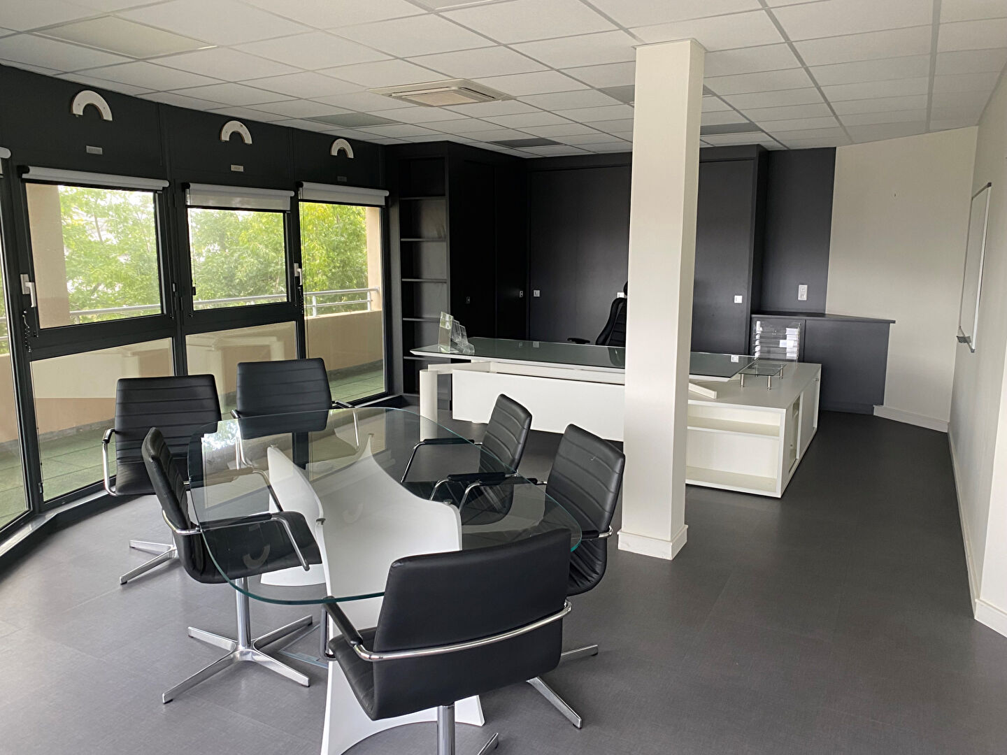 Photo À LOUER - BUREAUX BREST PORT DE COMMERCE - 481,24 M² image 1/6