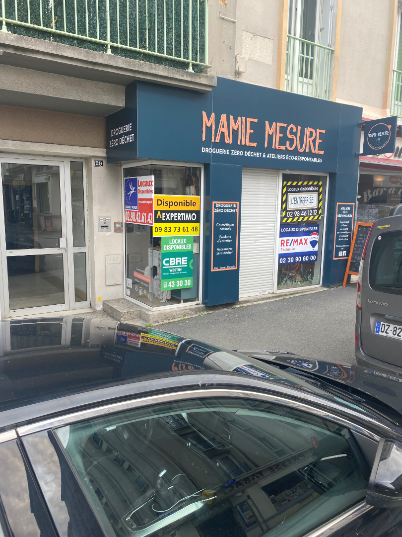 Photo BREST Local commercial Brest 121 m2 image 2/3