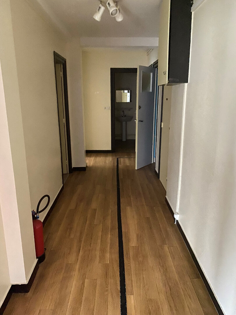 BREST à  vendre surface de bureaux de   95 m2