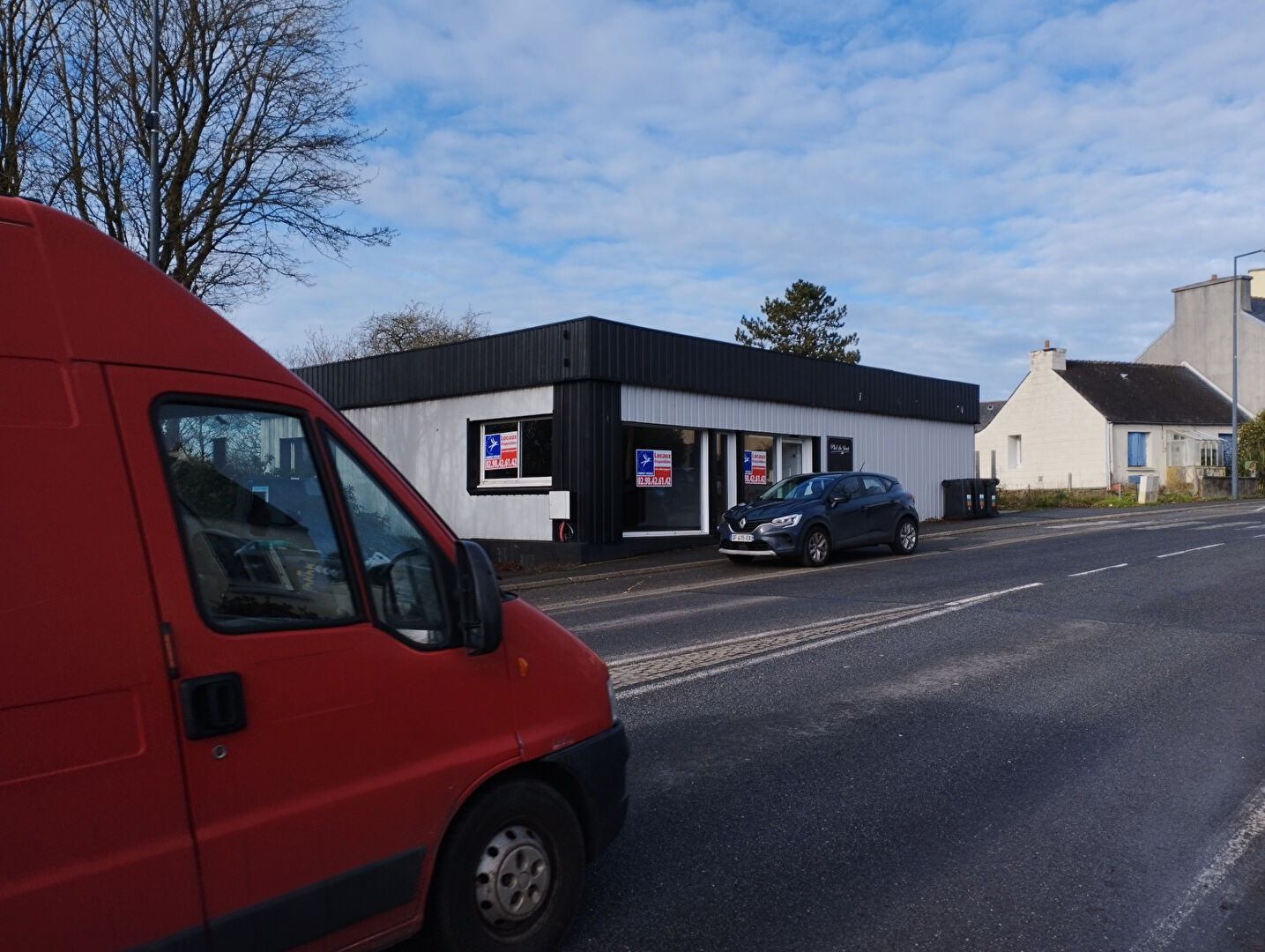 Photo A louer Local commercial 110 m² PLABENNEC image 2/2