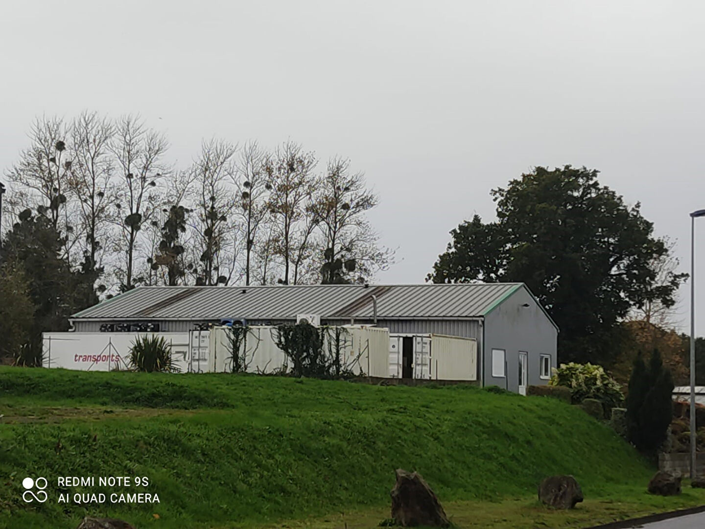 Photo À vendre un immeuble de rapport, local professionnel avec locataire en place loyer annuel 13 800 image 2/6