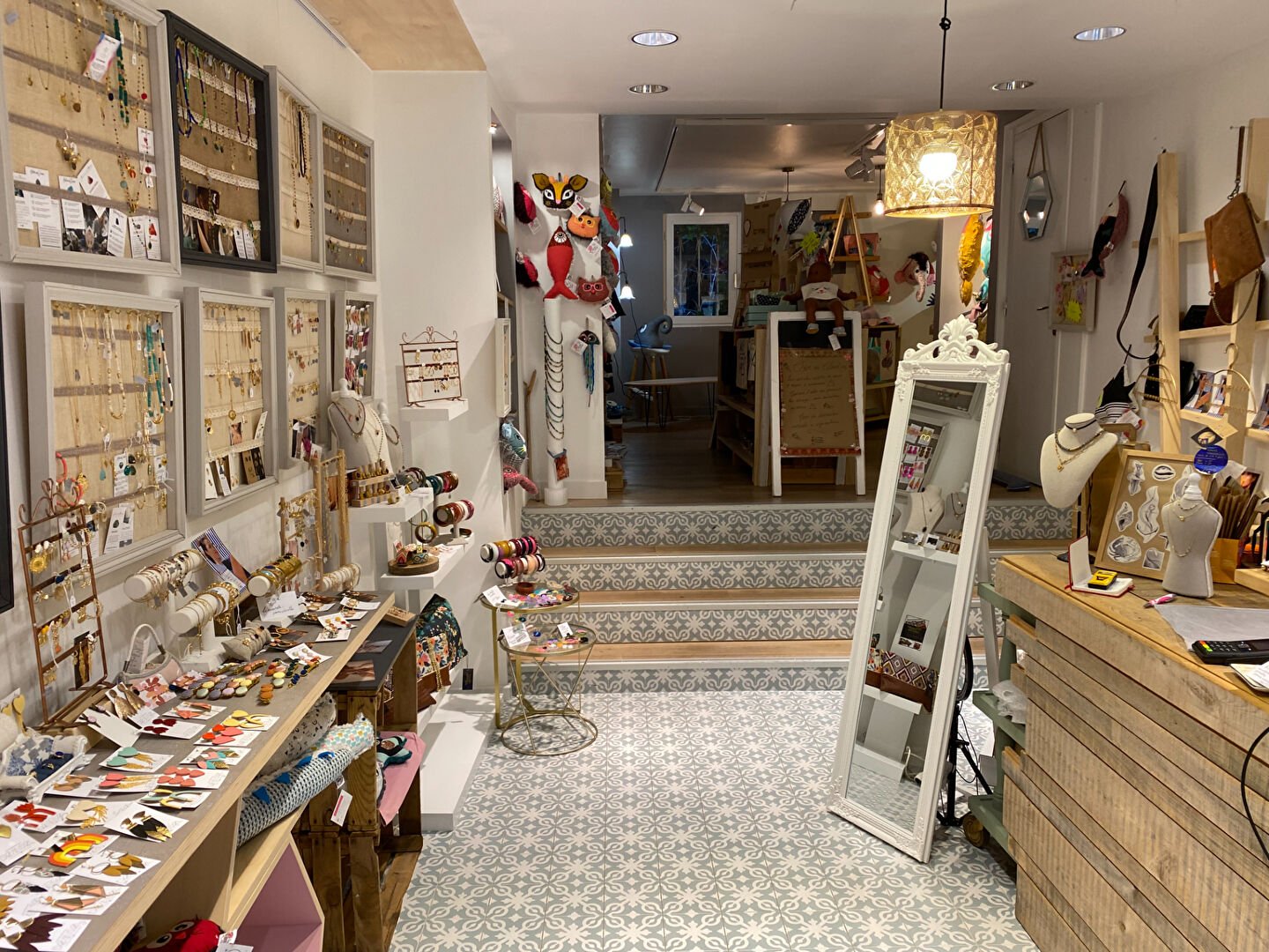 Photo À louer, un joli local commercial, en plein centre historique de Quimper 29 000 image 4/6