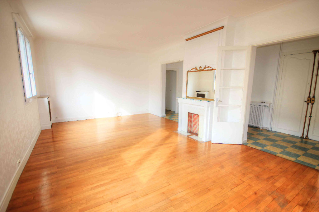 ASNIERES-BECON Appartement 5 pièces de 116m²