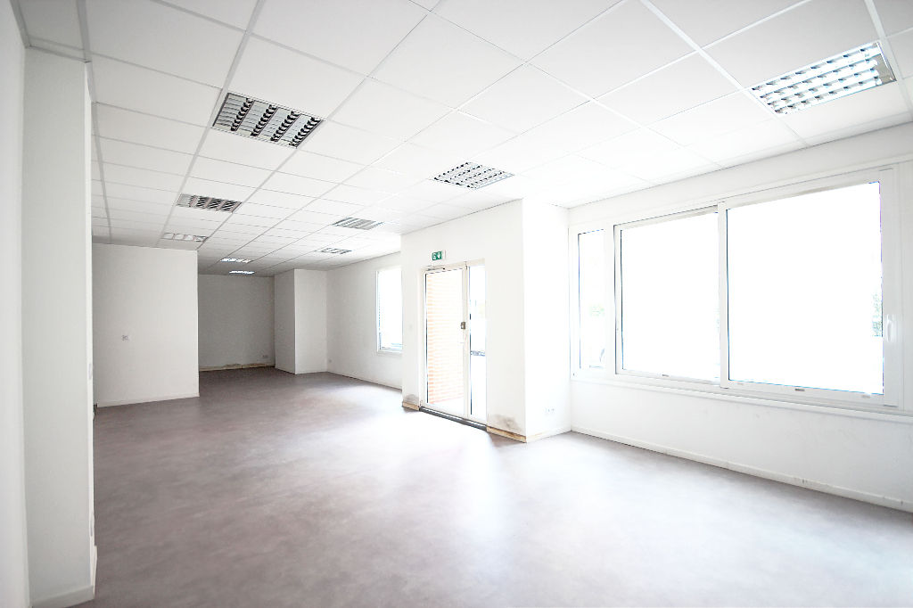 Photo Bureaux LA GARENNE image 2/5