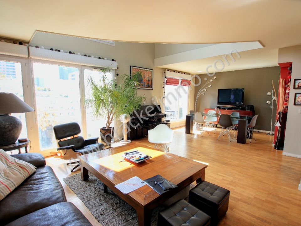 Vente Appartement de 6 pièces 117 m² - COURBEVOIE 92400 | BRACKE IMMOBILIER COURBEVOIE - AR photo12