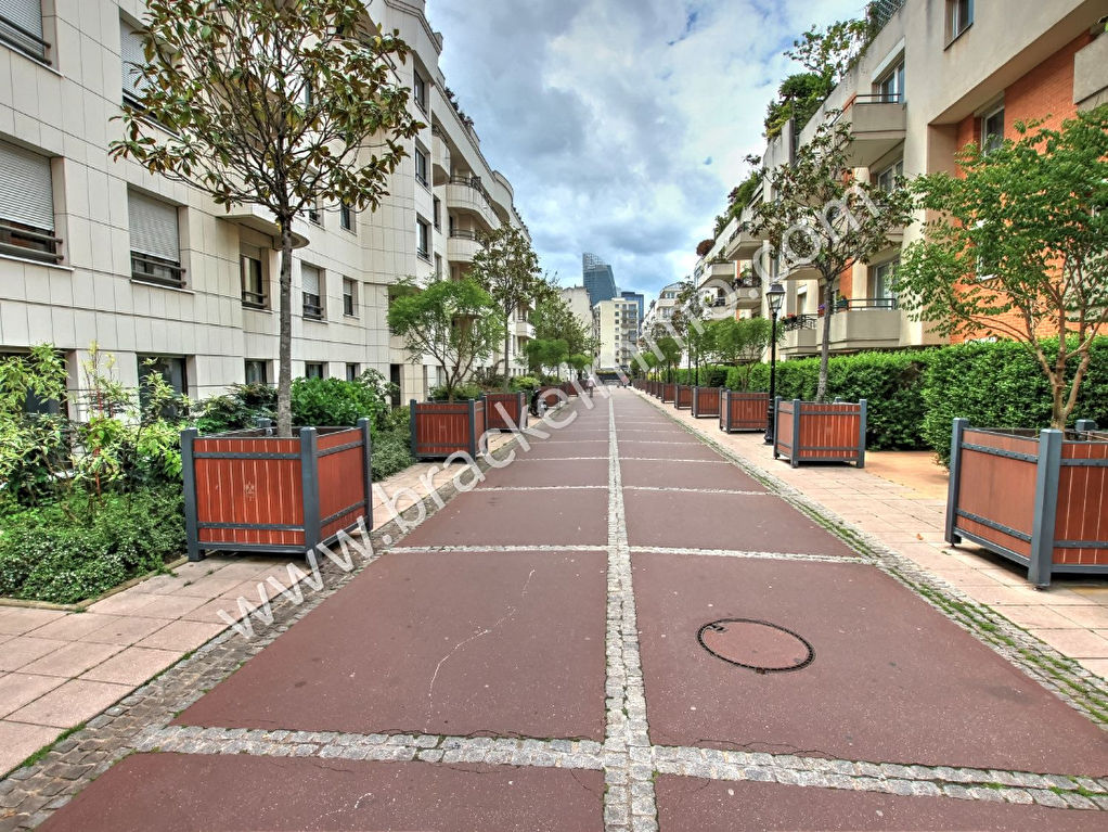 Vente Appartement de 3 pièces 71 m² - COURBEVOIE 92400 | BRACKE IMMOBILIER COURBEVOIE - AR photo9