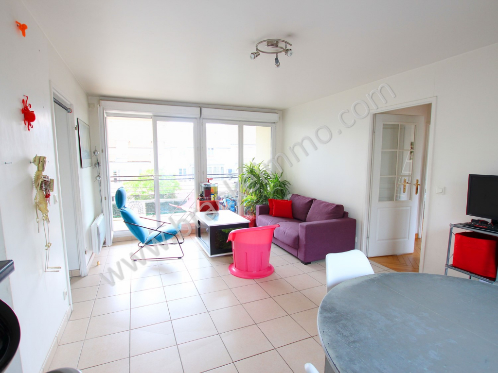Vente Appartement de 3 pièces 65 m² - COURBEVOIE 92400 | BRACKE IMMOBILIER COURBEVOIE - AR photo3