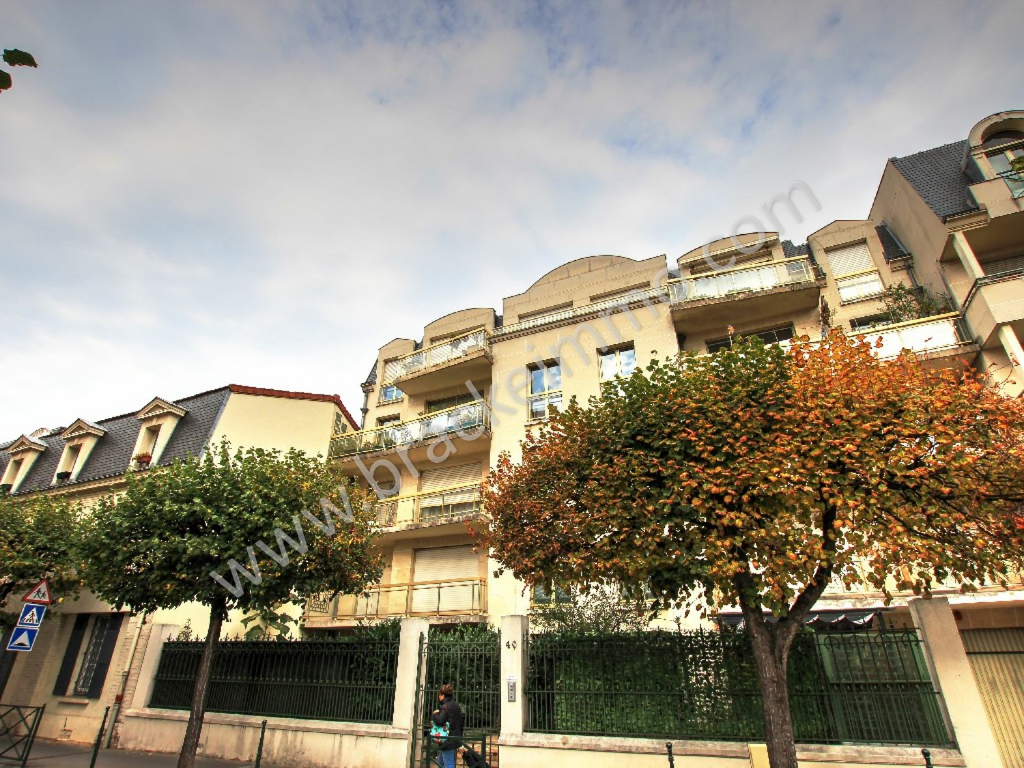Vente Appartement de 3 pièces 70 m² - LA GARENNE COLOMBES 92250 | BRACKE IMMOBILIER COURBEVOIE - AR photo1