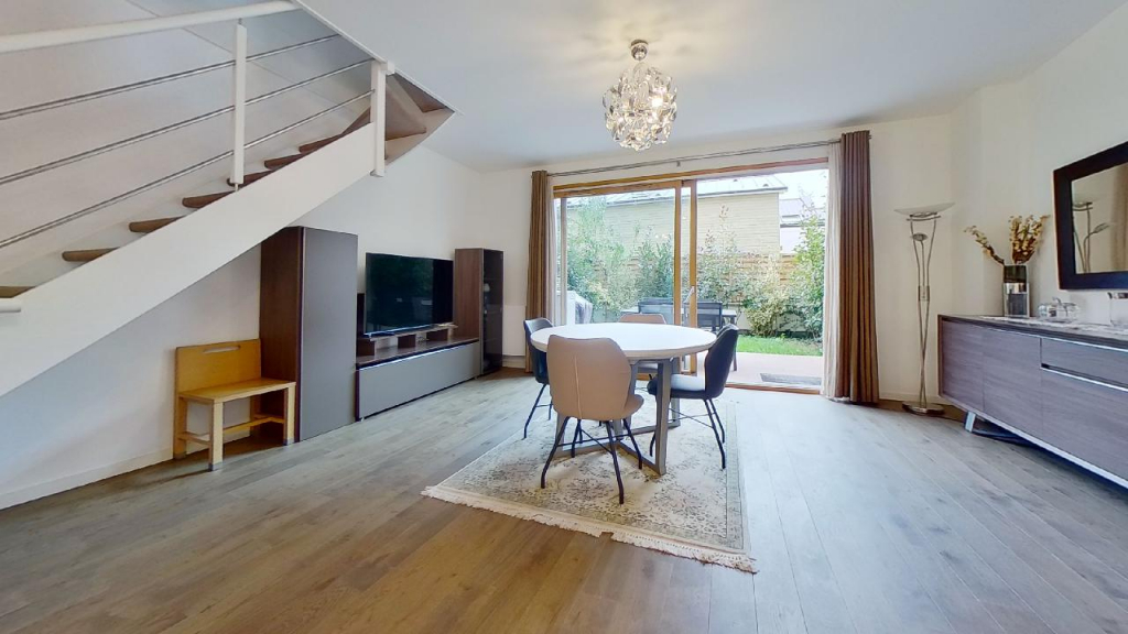 Vente Appartement de 5 pièces 126 m² - COURBEVOIE 92400 | BRACKE IMMOBILIER COURBEVOIE - AR photo1