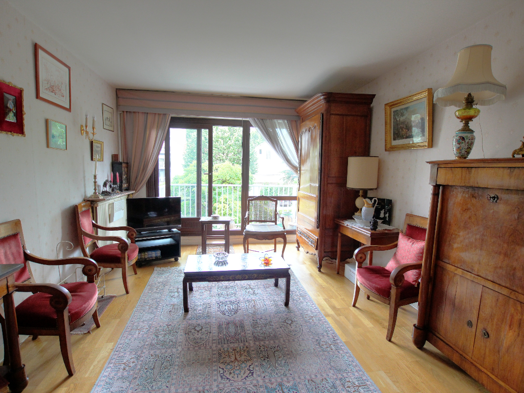 Vente Appartement de 5 pièces 98 m² - COURBEVOIE 92400 | BRACKE IMMOBILIER COURBEVOIE - AR photo3