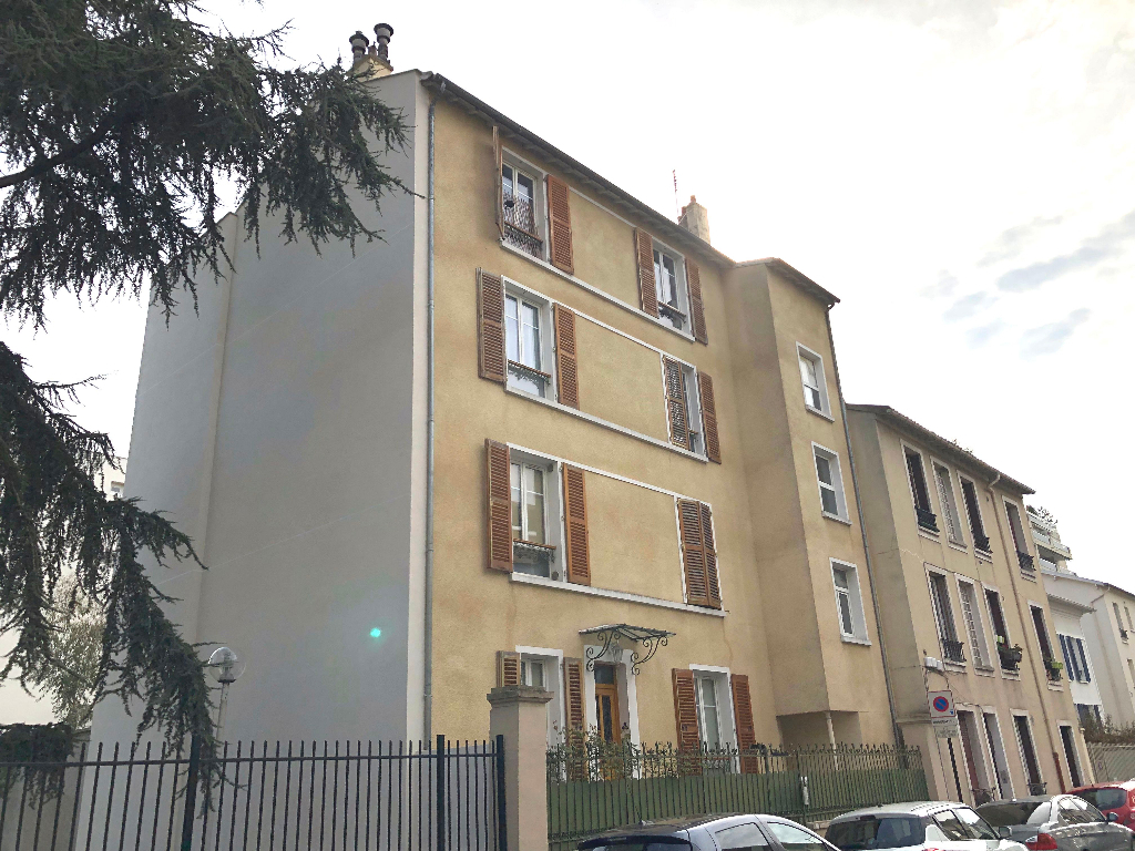 Vente Appartement de 5 pièces 93 m² - COURBEVOIE 92400 | BRACKE IMMOBILIER COURBEVOIE - AR photo1