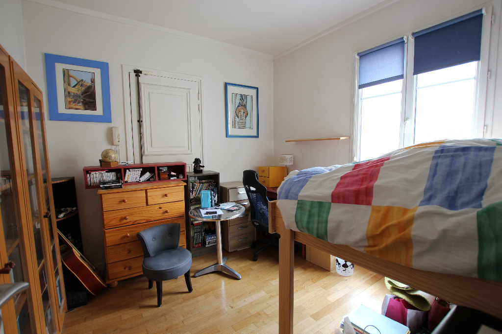 Vente Appartement de 5 pièces 93 m² - COURBEVOIE 92400 | BRACKE IMMOBILIER COURBEVOIE - AR photo9