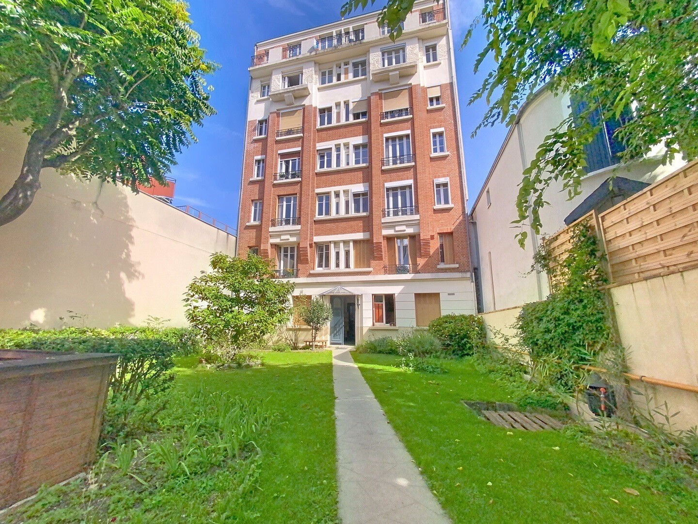 Agence immobilière de BRACKE IMMOBILIER COURBEVOIE