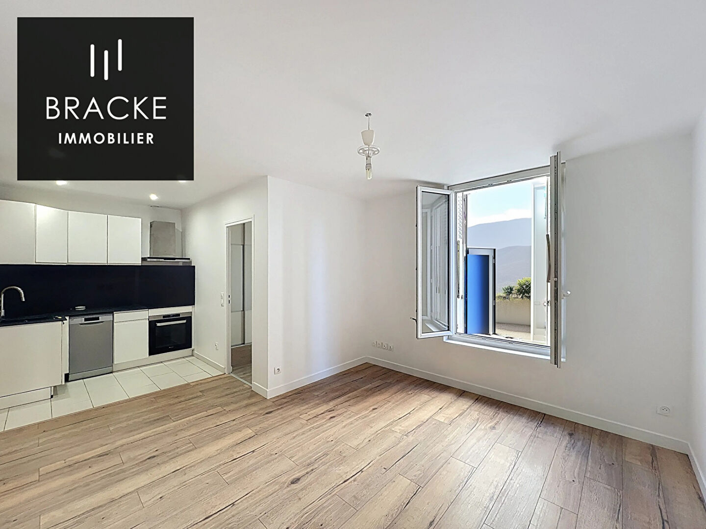 Agence immobilière de BRACKE IMMOBILIER COURBEVOIE