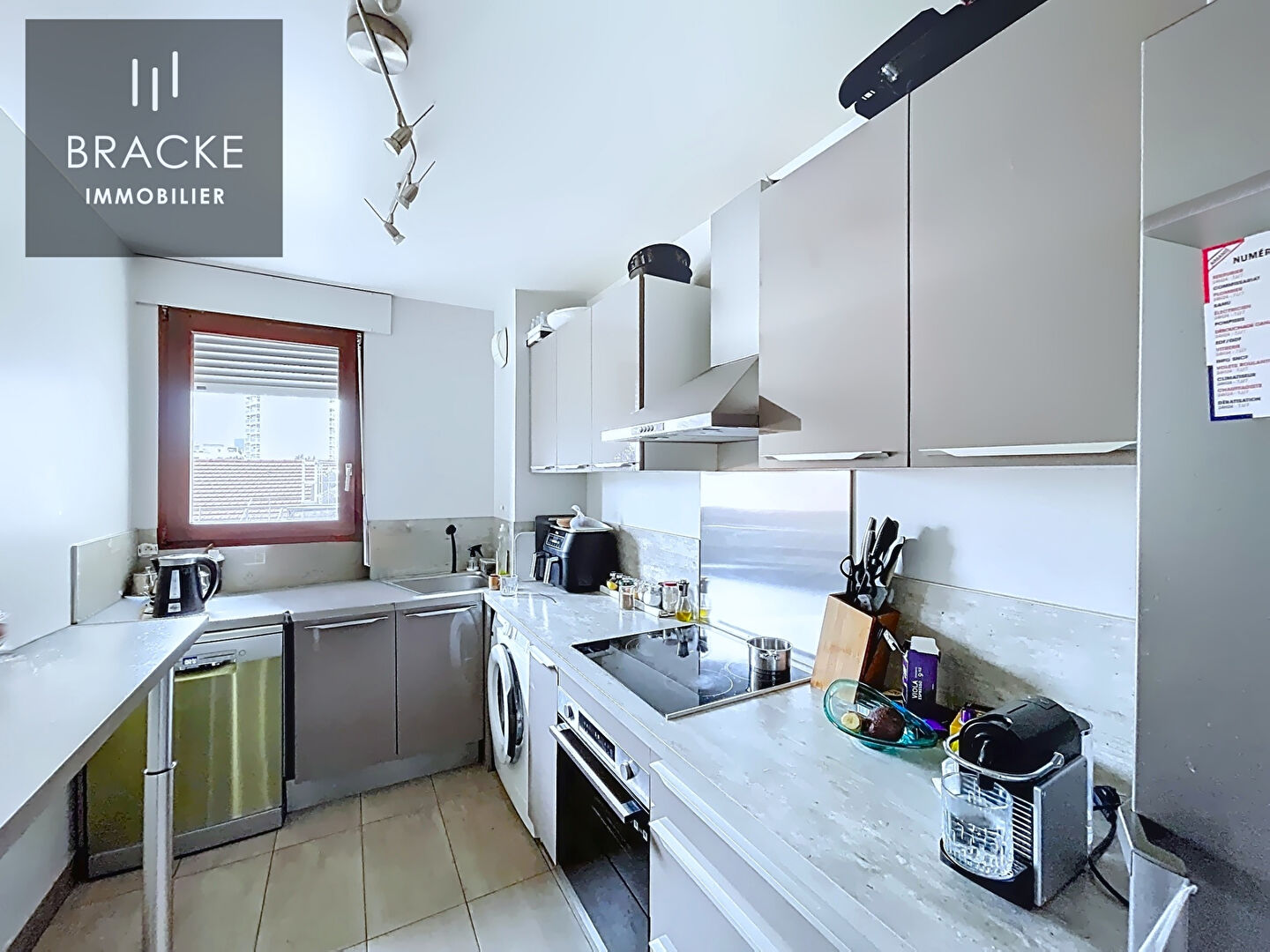 Photo Appartement Courbevoie 3 pièces 68m² + balcon image 5/6