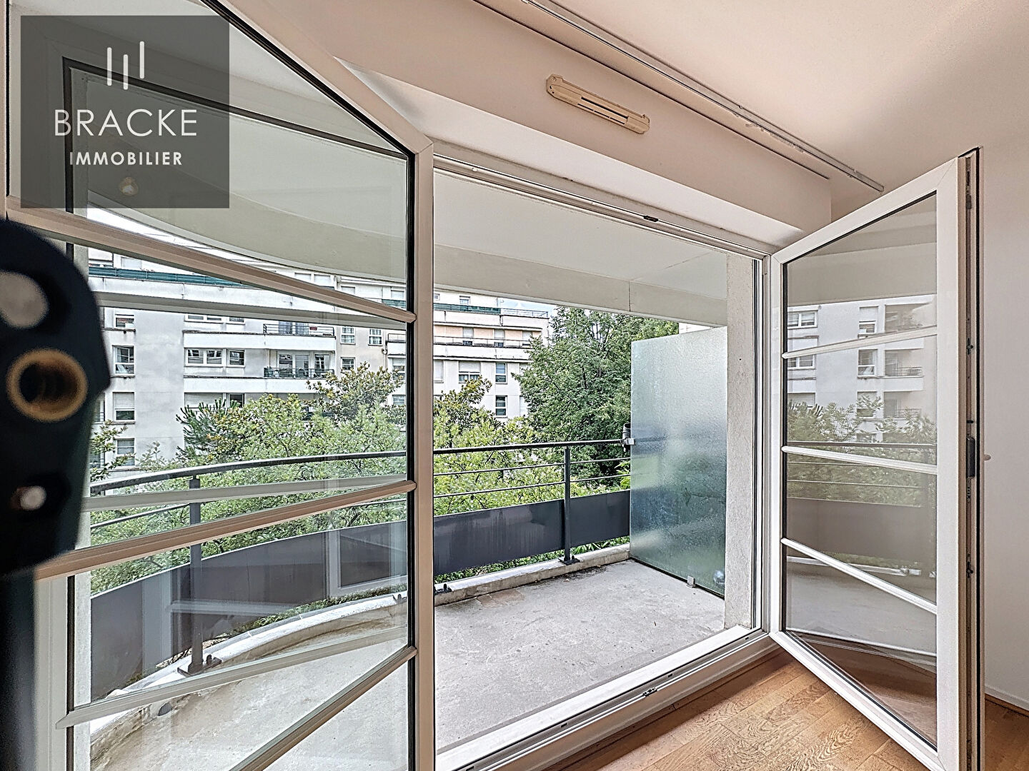 Agence immobilière de BRACKE IMMOBILIER COURBEVOIE