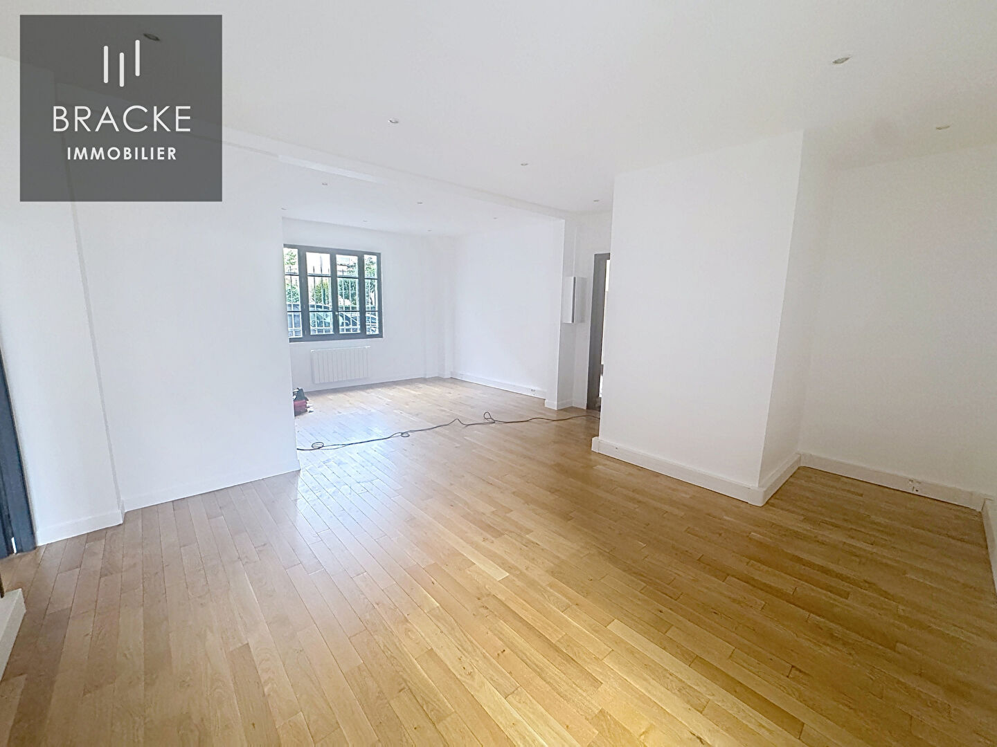 Agence immobilière de BRACKE IMMOBILIER COURBEVOIE